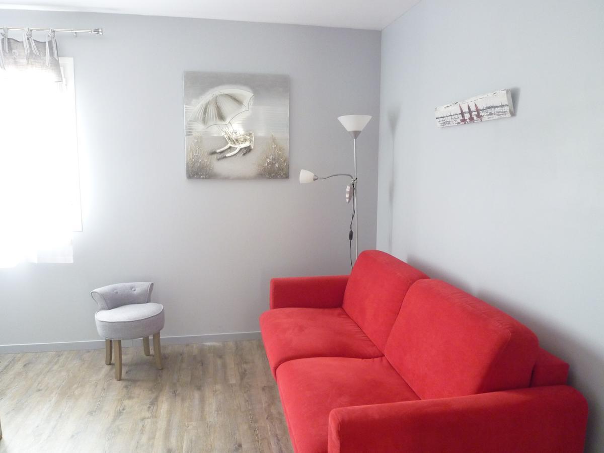 Chez Augustin Bed & Breakfast Lacanau Bagian luar foto