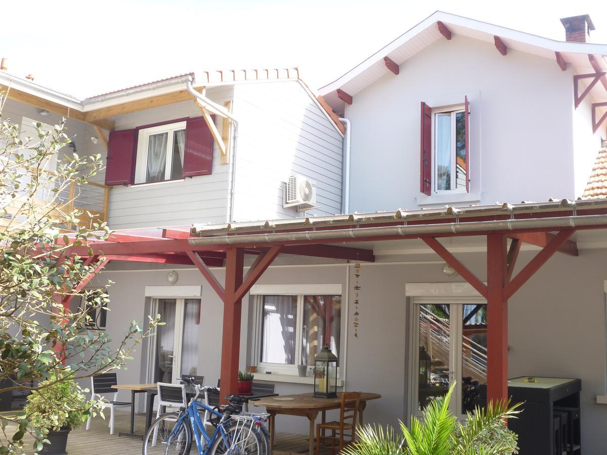 Chez Augustin Bed & Breakfast Lacanau Bagian luar foto