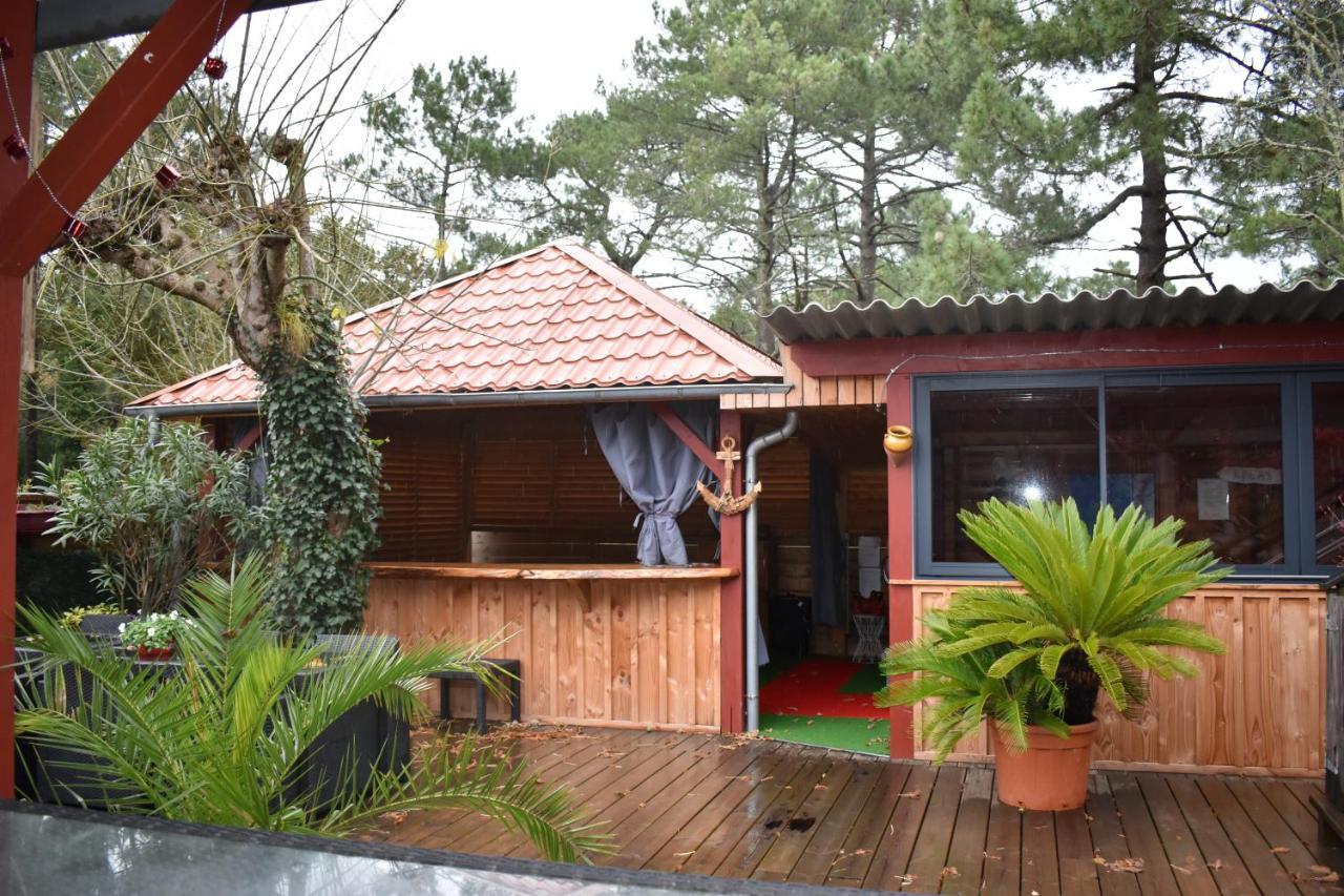 Chez Augustin Bed & Breakfast Lacanau Bagian luar foto