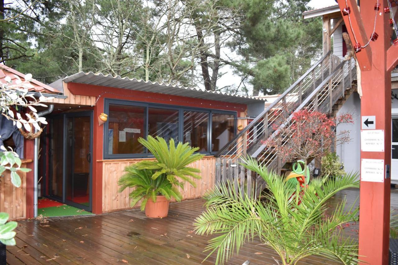 Chez Augustin Bed & Breakfast Lacanau Bagian luar foto