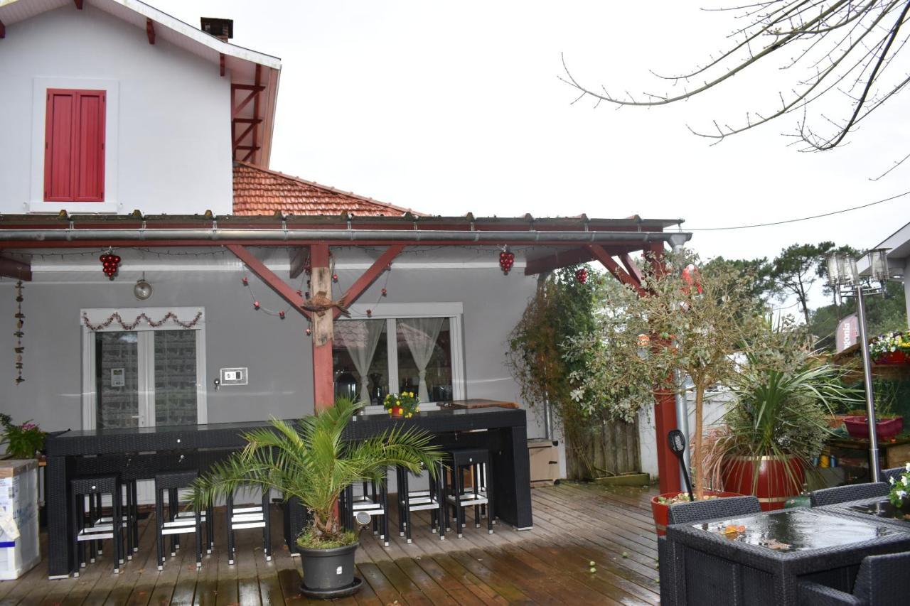 Chez Augustin Bed & Breakfast Lacanau Bagian luar foto