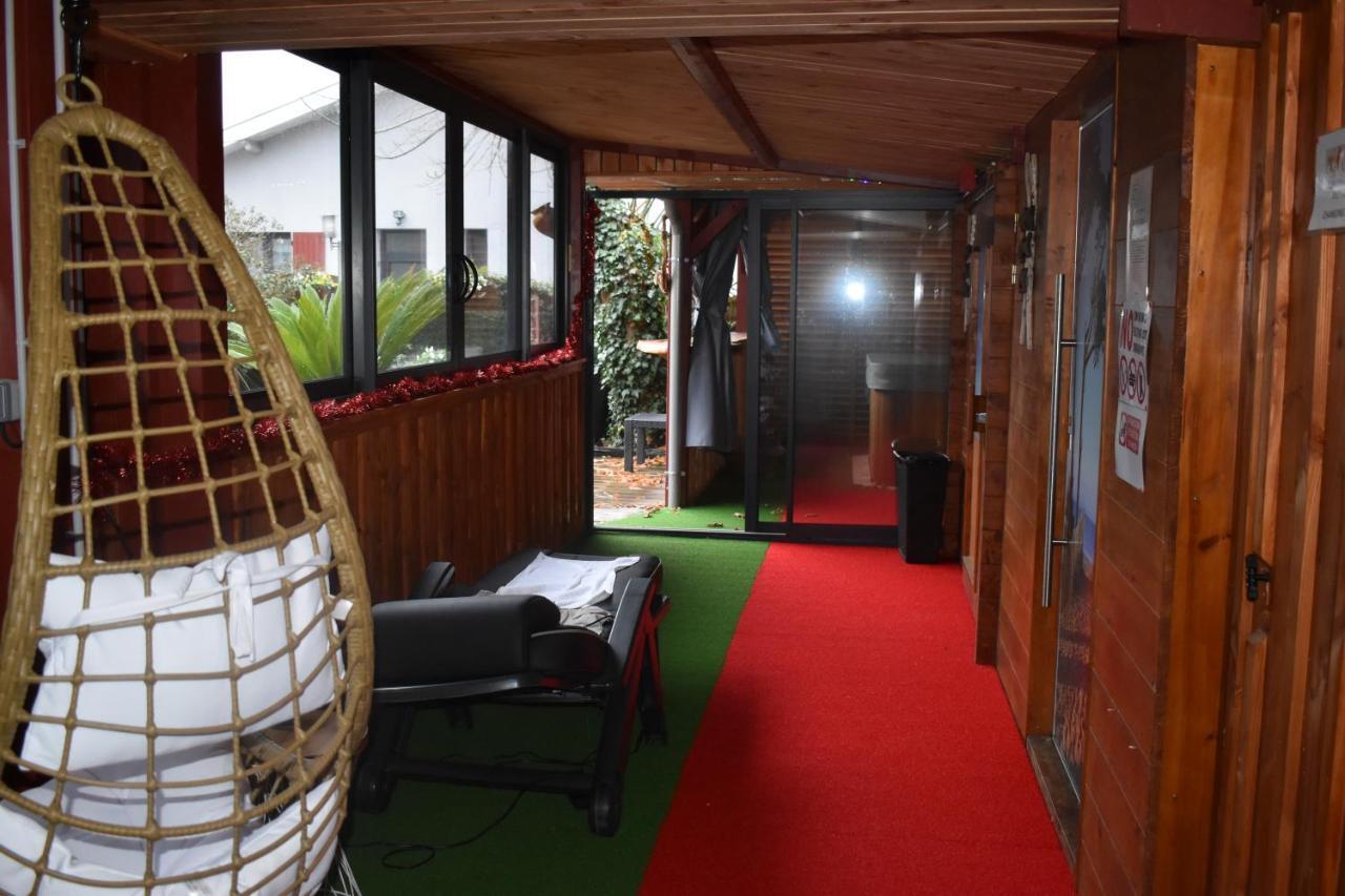 Chez Augustin Bed & Breakfast Lacanau Bagian luar foto